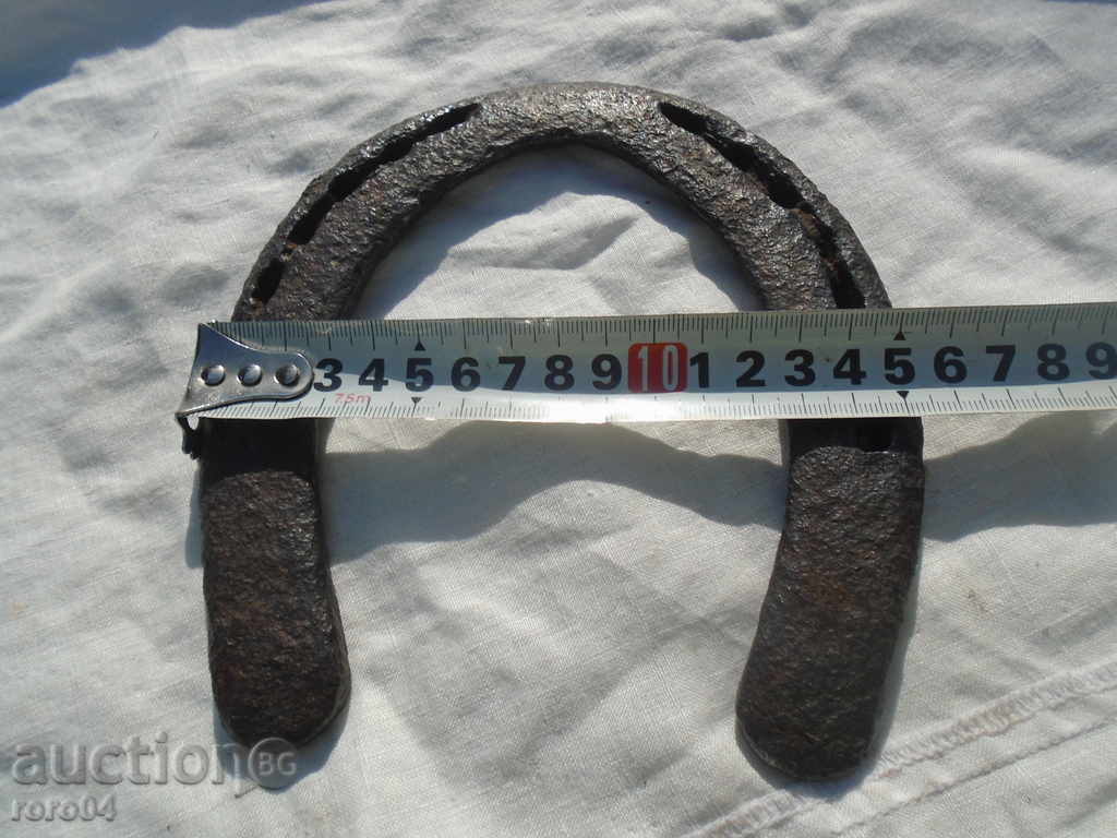 HUGE FORGED HORSESHOE FROM HORSE - HEAVY TRUCK - 6 HUGE FORGED HORSESHOE FROM HORSE - HEAVY TRUCK - 6