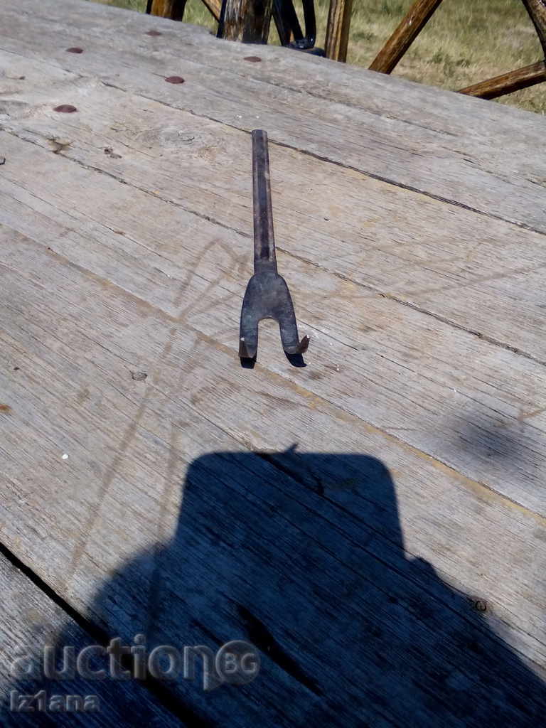 Cooking fork with price 5.00 BGN | € 2.56 Cooking fork with price 5.00 BGN | € 2.56