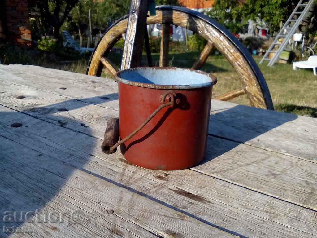 Kotel με τιμή 10.00 BGN | € 5.11 Kotel με τιμή 10.00 BGN | € 5.11