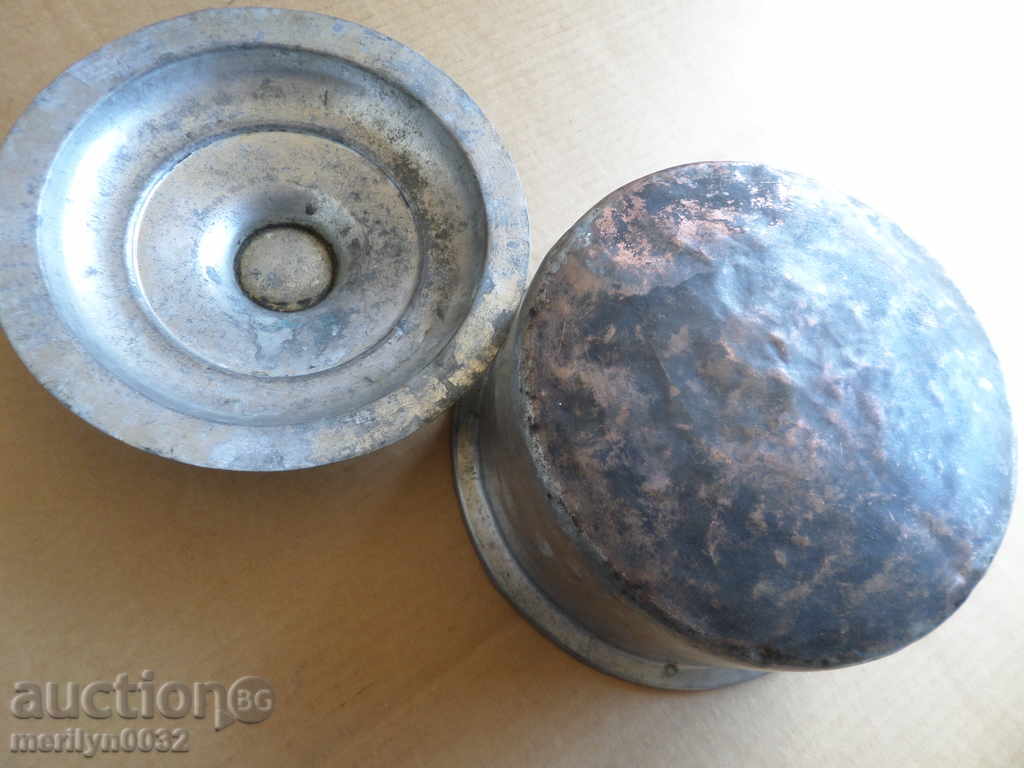 An old tinned pot, a baker's copper pot with lid - 7