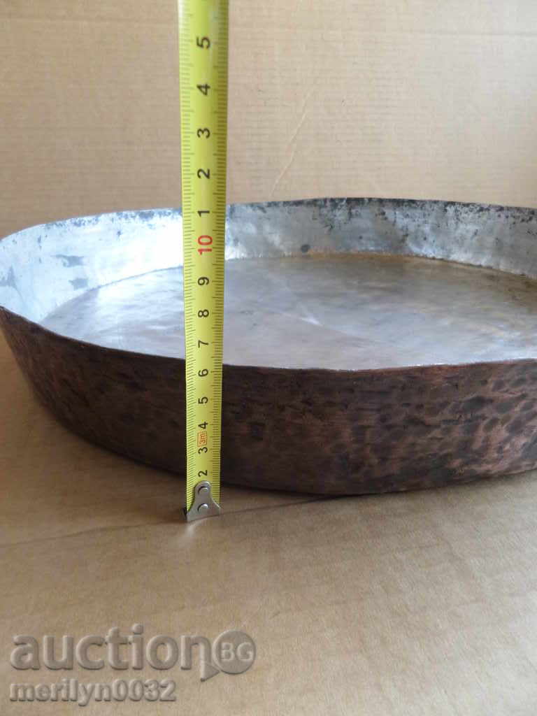 Banitsa tray, baker, tray, blue, copper pot with price 57.00 BGN | € 29.14 Banitsa tray, baker, tray, blue, copper pot with price 57.00 BGN | € 29.14