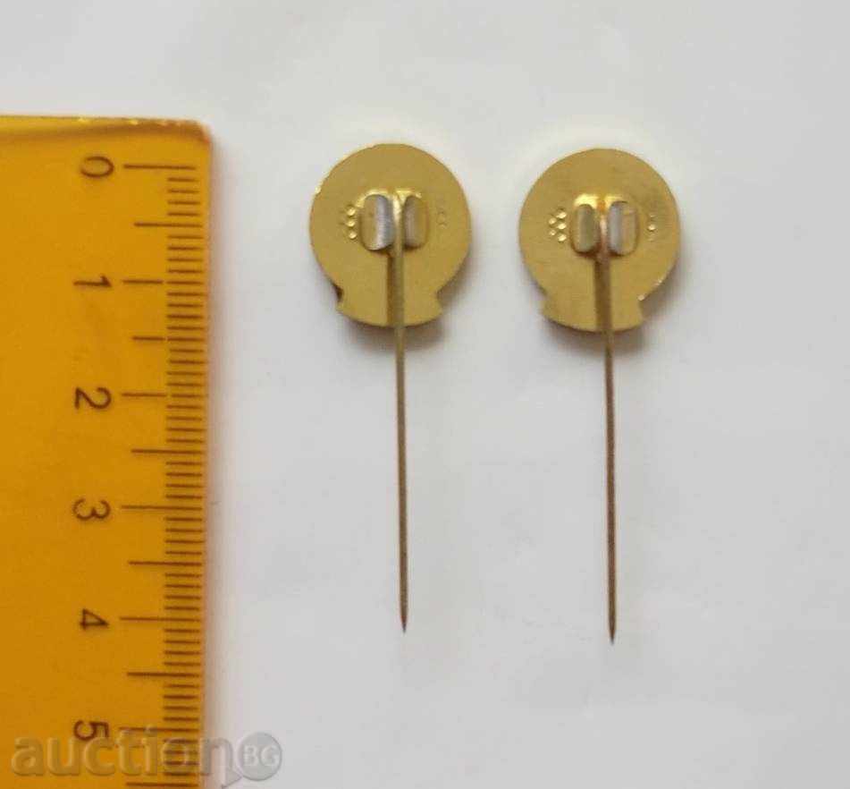 2 badges BTS Bulgarian Tourist Union with price 7.00 BGN | € 3.58 2 badges BTS Bulgarian Tourist Union with price 7.00 BGN | € 3.58