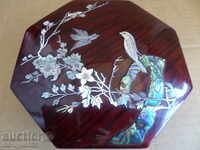 Jewel box wood jeweled in the 20th century intrigue