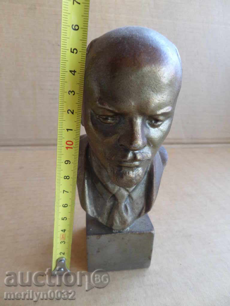 Auction Aluminum bust of Lenin, figure, plastic, statuette Auction Aluminum bust of Lenin, figure, plastic, statuette
