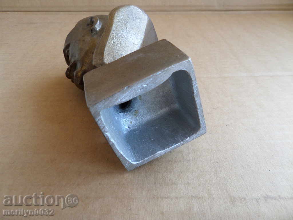 Aluminum bust of Lenin, figure, plastic, statuette - 7 Aluminum bust of Lenin, figure, plastic, statuette - 7