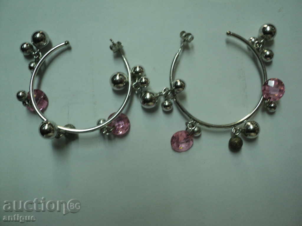 Delivery of SILVER EARRINGS. Delivery of SILVER EARRINGS.