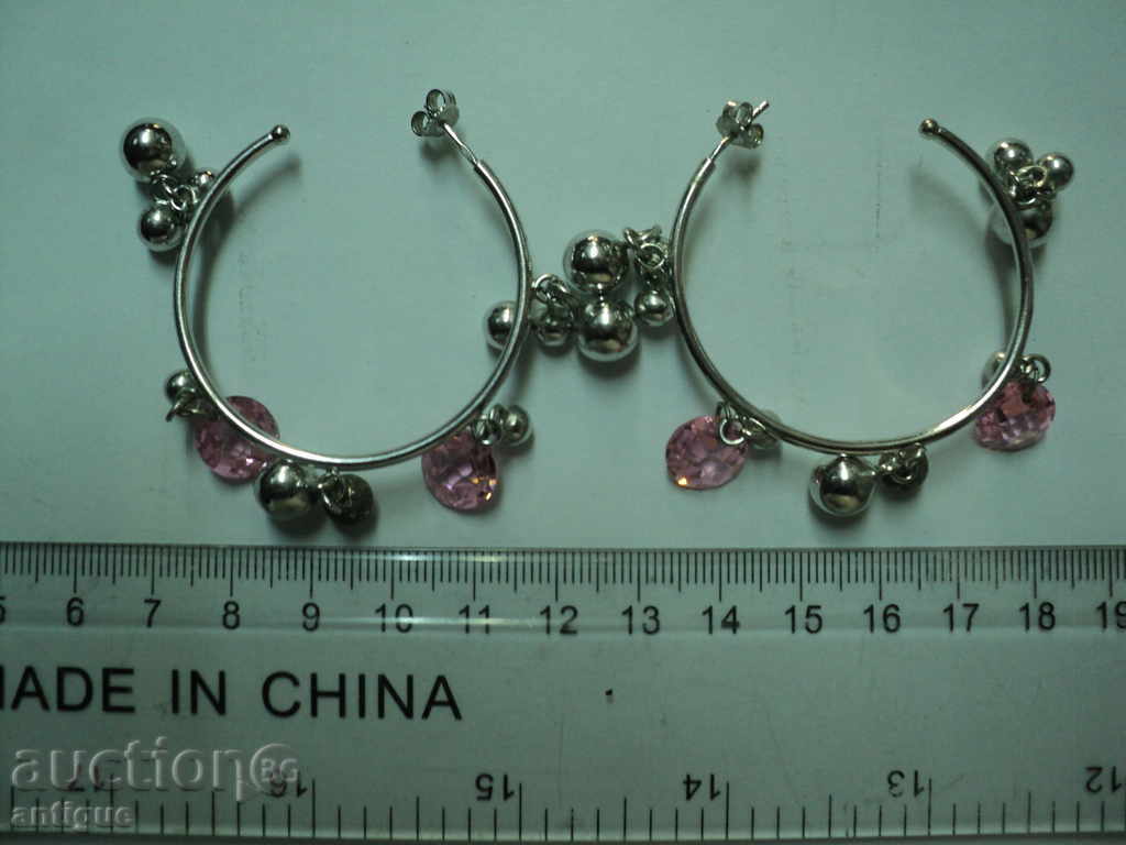 SILVER EARRINGS. - 5 SILVER EARRINGS. - 5