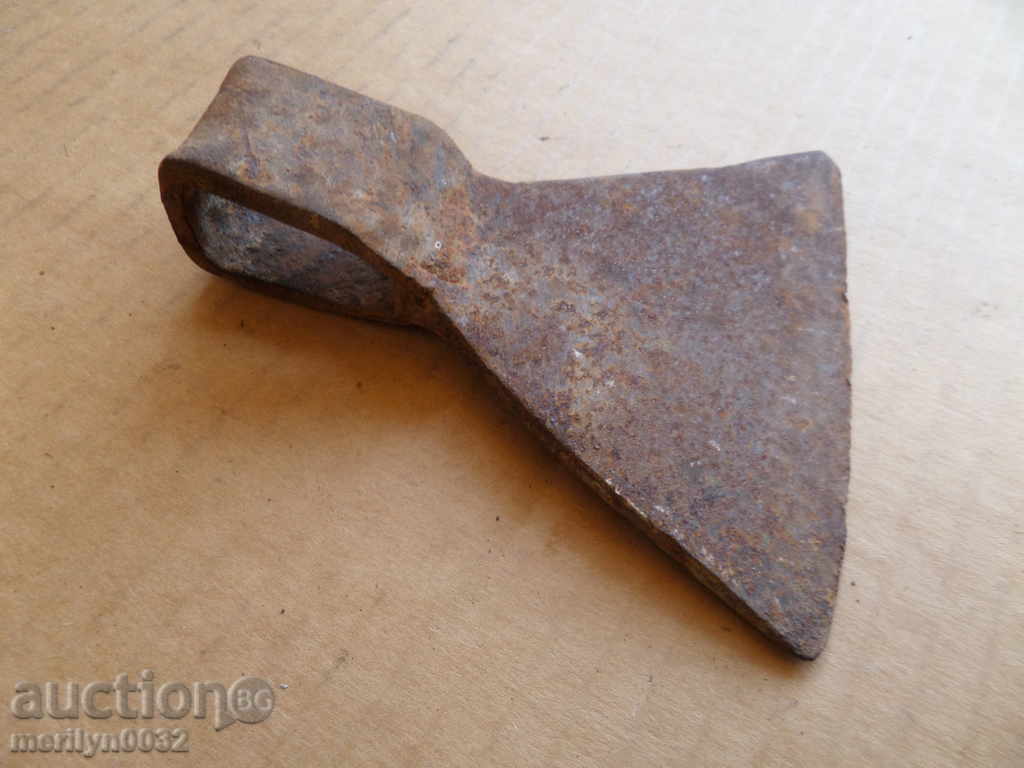 Стара кована острие ковано желязо нож сатър
