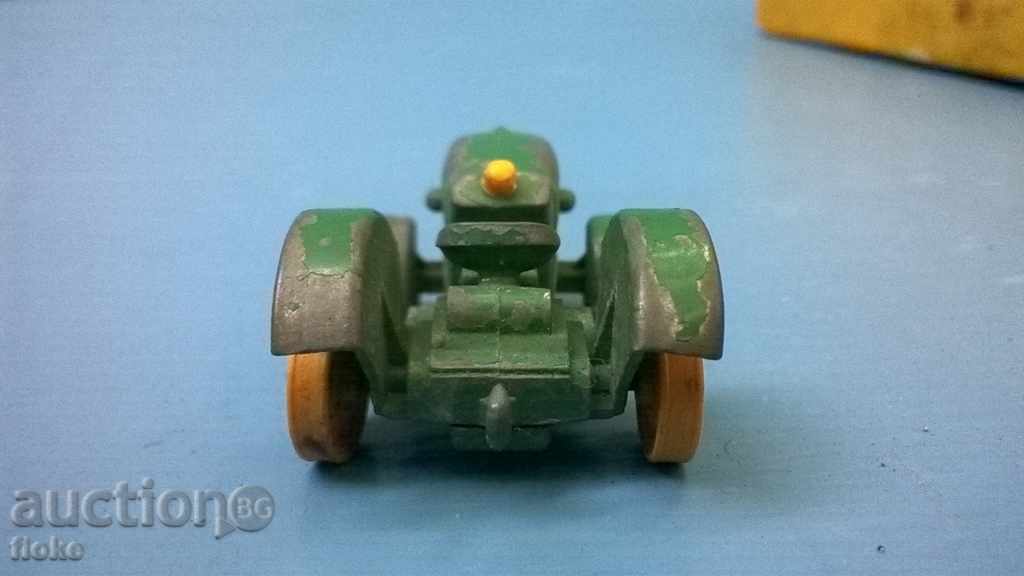 Delivery of Tractor-metal Delivery of Tractor-metal