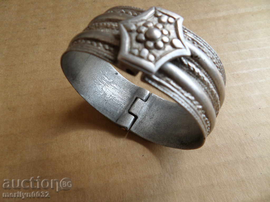 Renaissance silver bracelet, jewelry, jewelry, necklace, ring with price 189.00 BGN | € 96.63 Renaissance silver bracelet, jewelry, jewelry, necklace, ring with price 189.00 BGN | € 96.63