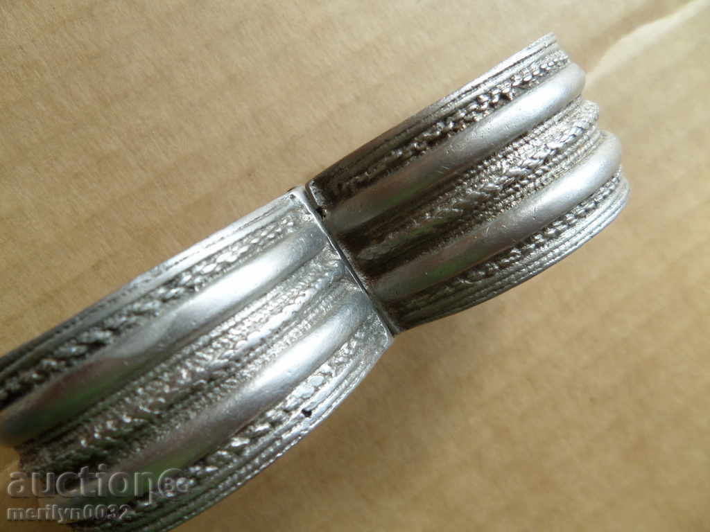Auction Renaissance silver bracelet, jewelry, jewelry, necklace, ring Auction Renaissance silver bracelet, jewelry, jewelry, necklace, ring