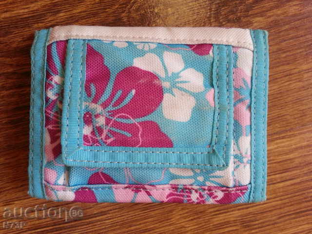 REEBOK πορτοφόλι ... ... με τιμή 3.00 BGN | € 1.53 REEBOK πορτοφόλι ... ... με τιμή 3.00 BGN | € 1.53