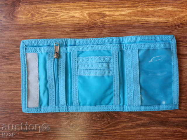 Παράδοση REEBOK πορτοφόλι ... ... Παράδοση REEBOK πορτοφόλι ... ...