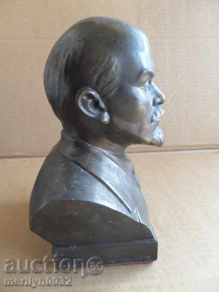 Алуминиев бюст на Ленин, фигура, пластика, статуетка с цена 249.00 лв. | € 127.31 Алуминиев бюст на Ленин, фигура, пластика, статуетка с цена 249.00 лв. | € 127.31