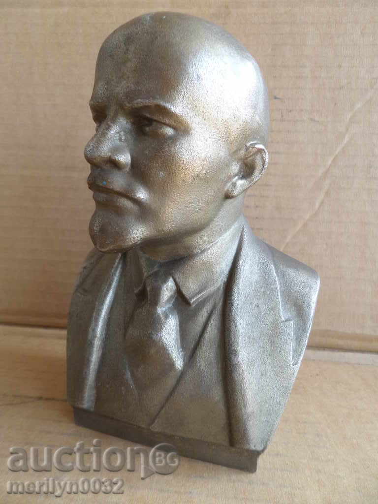 Auction Aluminum bust of Lenin, figure, plastic, statuette Auction Aluminum bust of Lenin, figure, plastic, statuette