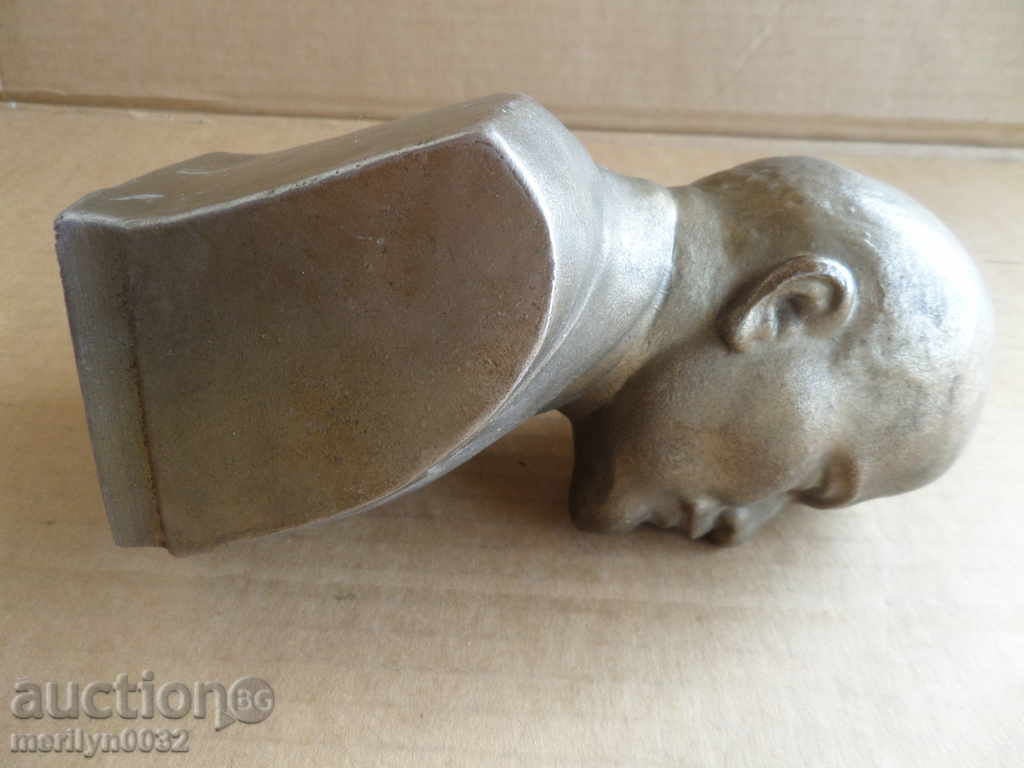 Aluminum bust of Lenin, figure, plastic, statuette - 5 Aluminum bust of Lenin, figure, plastic, statuette - 5