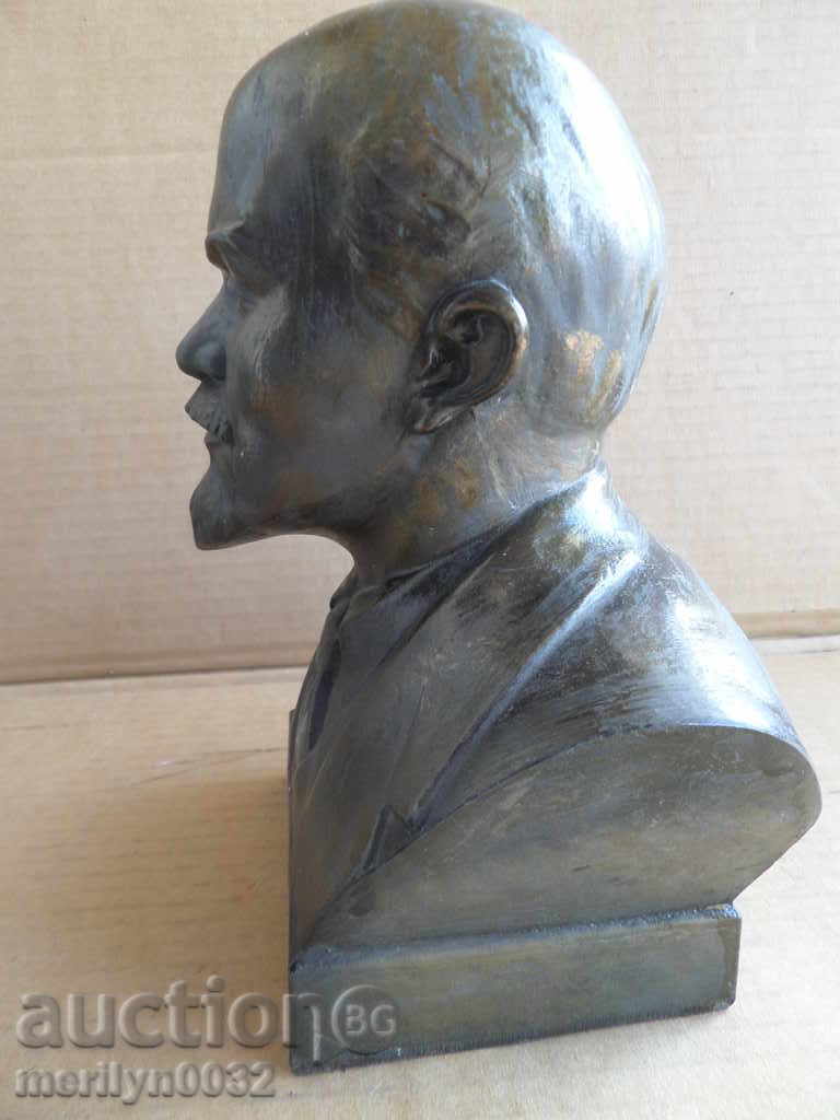 Aluminum bust of Lenin, figure, plastic, statuette with price 269.00 BGN | € 137.54 Aluminum bust of Lenin, figure, plastic, statuette with price 269.00 BGN | € 137.54