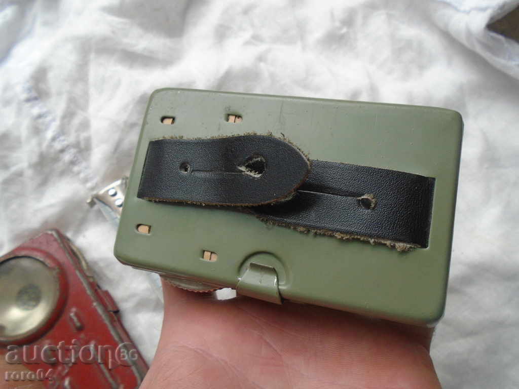 FENCERIES - 2 FILES / FREE FASHIONS / GREEN IS EXCELLENT - 5 FENCERIES - 2 FILES / FREE FASHIONS / GREEN IS EXCELLENT - 5