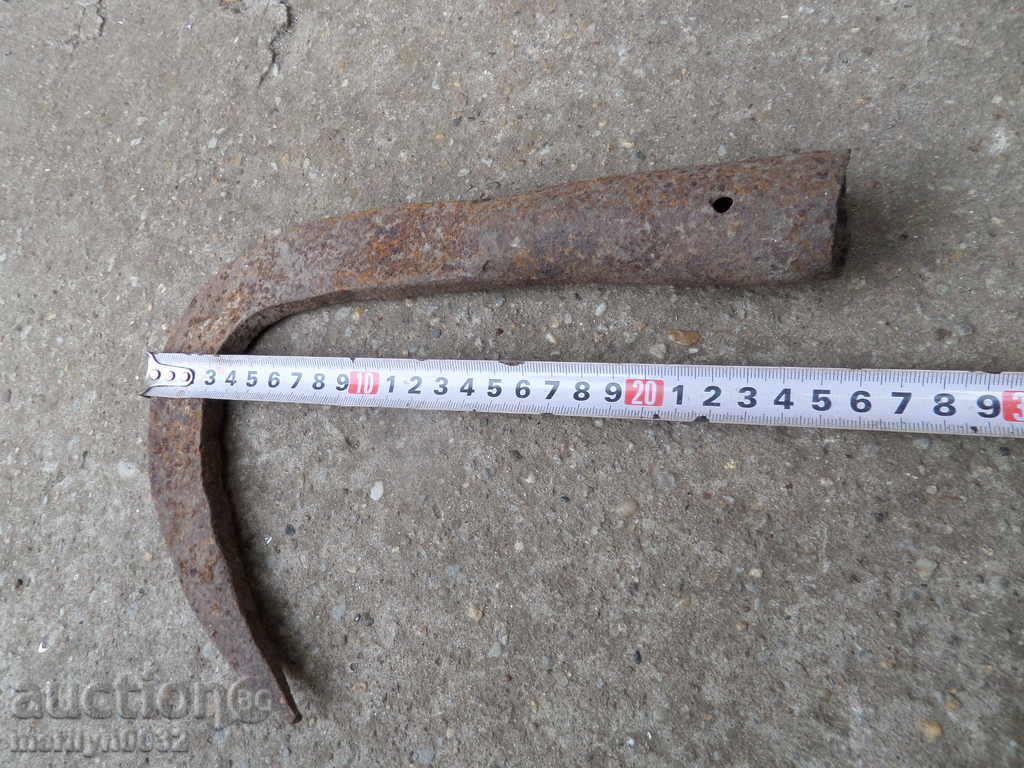 Auction Old hook for wrought iron chanel kangja Auction Old hook for wrought iron chanel kangja