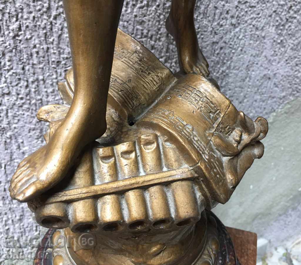 Auction Big old statuette LA MUSIQUE Auction Big old statuette LA MUSIQUE