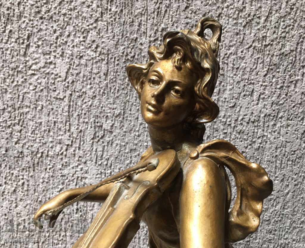 Голяма старинна статуетка LA MUSIQUE - 5 Голяма старинна статуетка LA MUSIQUE - 5