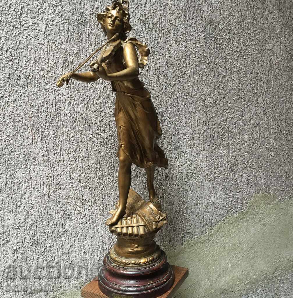 Голяма старинна статуетка LA MUSIQUE Голяма старинна статуетка LA MUSIQUE