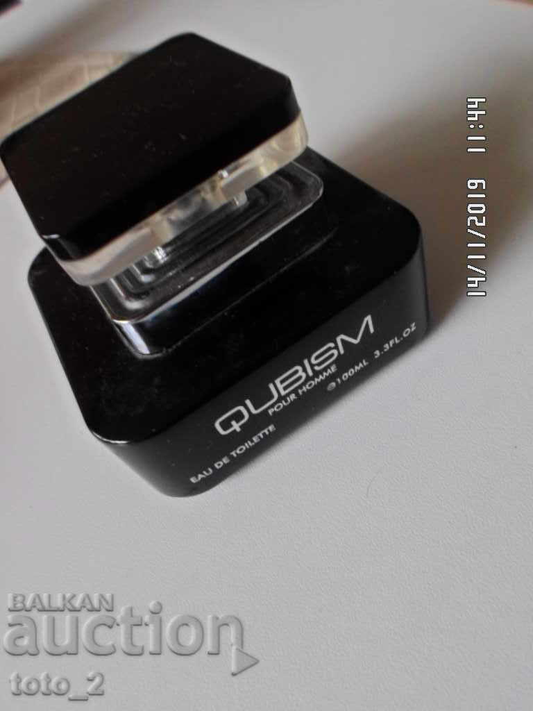 Delivery of Lot of Bottles / bottles / from Perfume Delivery of Lot of Bottles / bottles / from Perfume