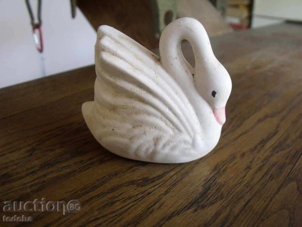 LEBED with price 5.00 BGN | € 2.56 LEBED with price 5.00 BGN | € 2.56