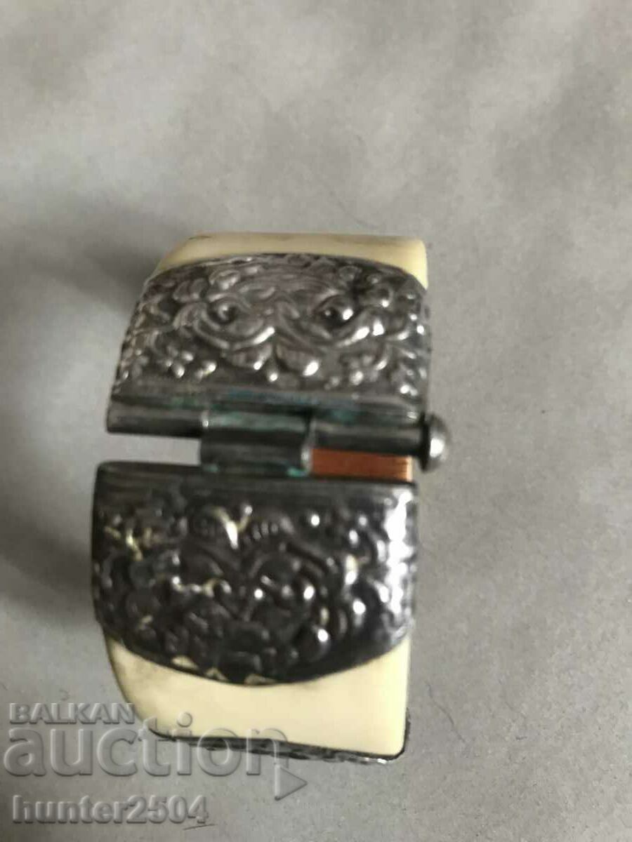 Bone bracelet with silver fittings, with price 59.95 BGN | € 30.65 Bone bracelet with silver fittings, with price 59.95 BGN | € 30.65