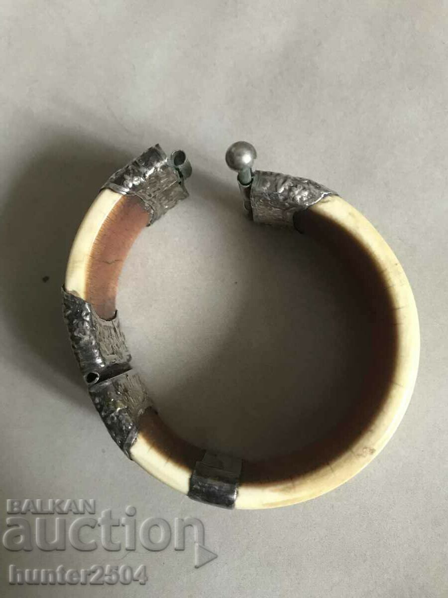Auction Bone bracelet with silver fittings, Auction Bone bracelet with silver fittings,