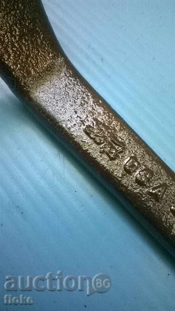 Доставка на Стар гаечен ключ,кола,камион Ford Доставка на Стар гаечен ключ,кола,камион Ford