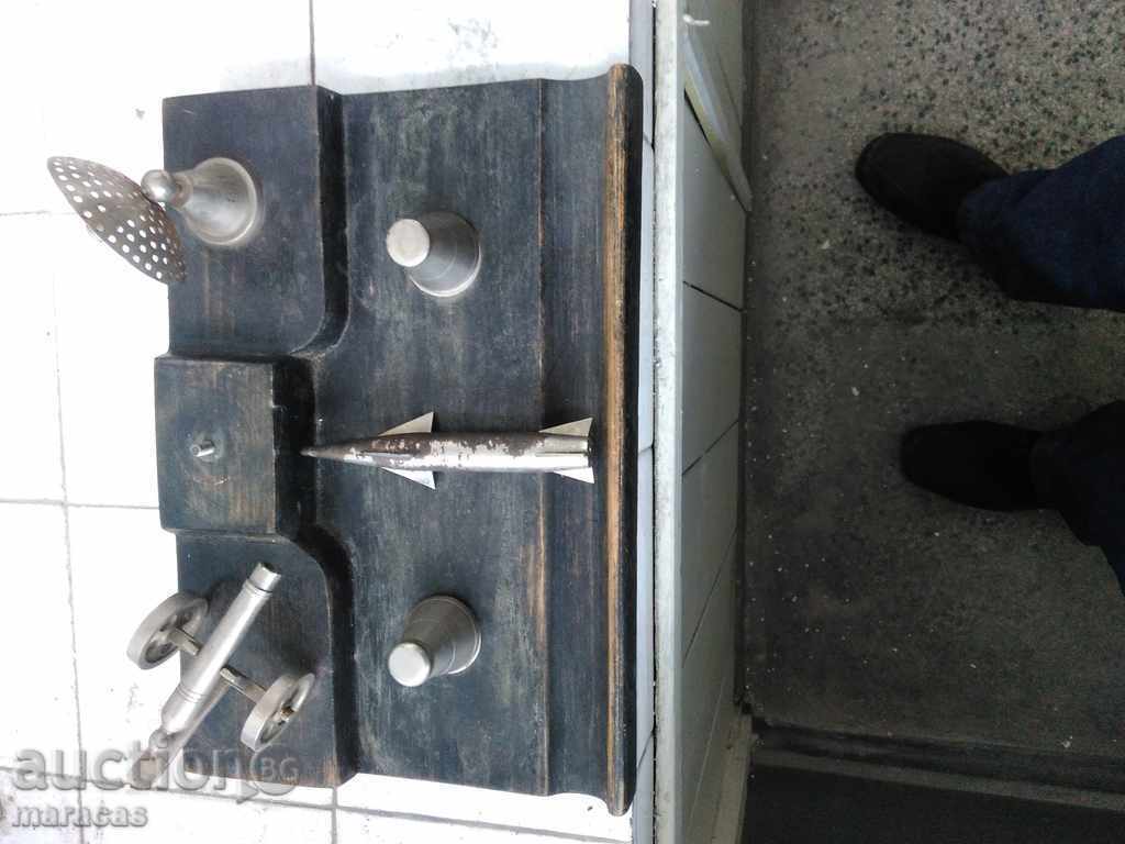 A gift inkwell from the social era with price 99.00 BGN | € 50.62 A gift inkwell from the social era with price 99.00 BGN | € 50.62