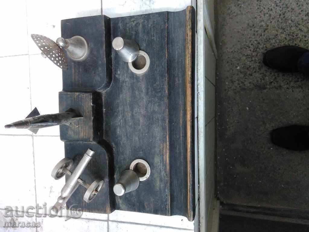 A gift inkwell from the social era A gift inkwell from the social era