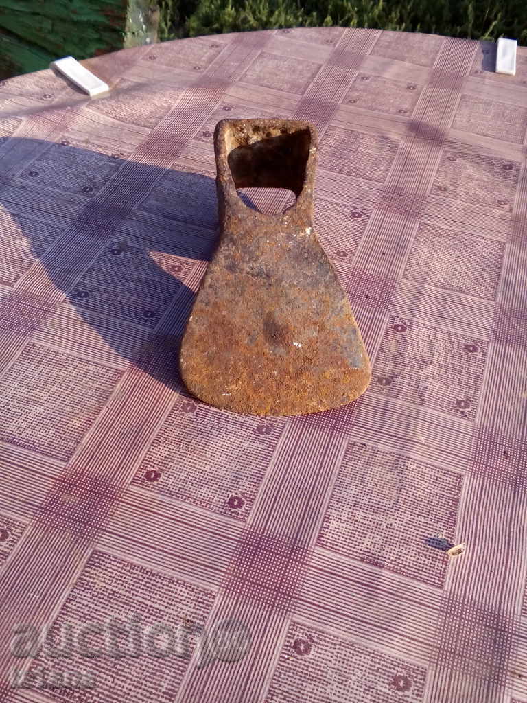 Δημοπρασία Αρχαία τσάπες, prashulche