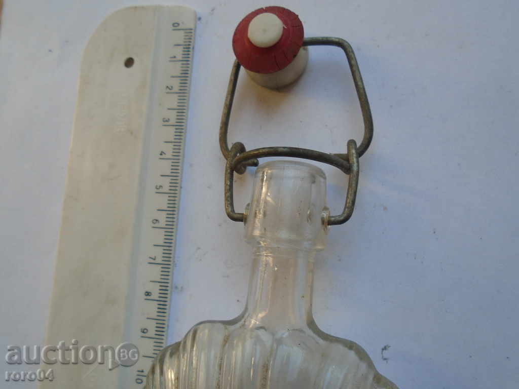 Delivery of INTERESTING OLD LITTLE BOTTLE TYPE LIMONDJI Delivery of INTERESTING OLD LITTLE BOTTLE TYPE LIMONDJI