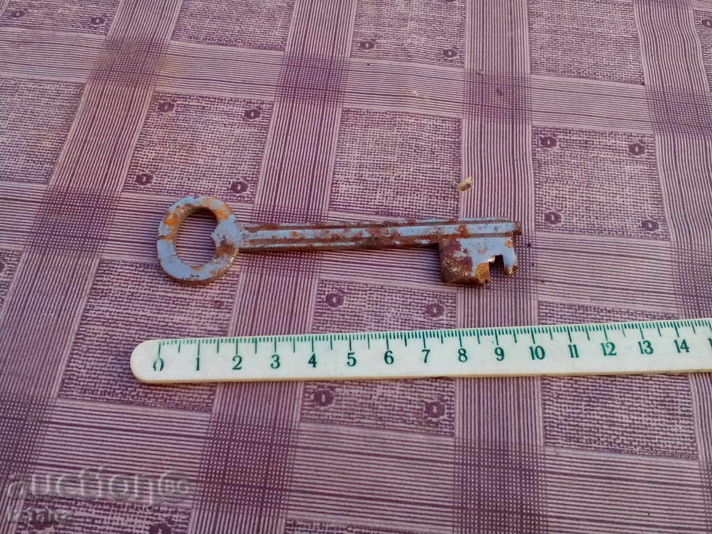 Auction Old key Auction Old key