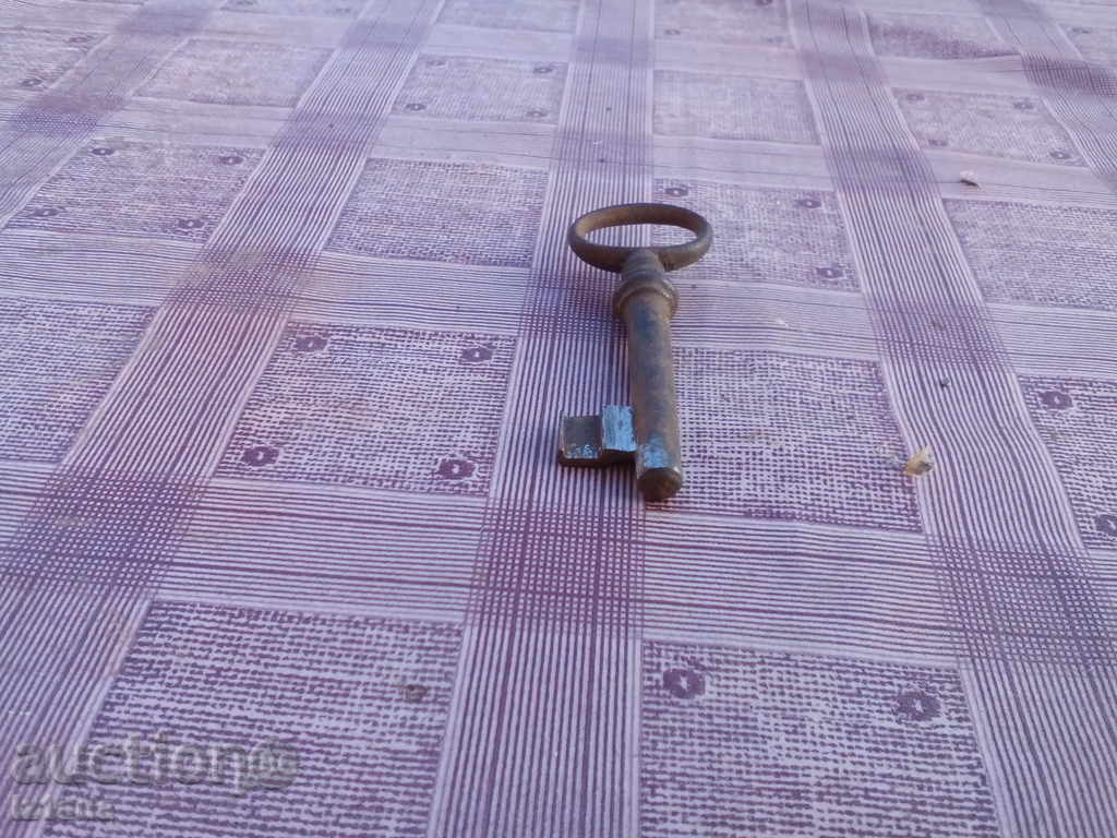 An old key with price 4.00 BGN | € 2.05