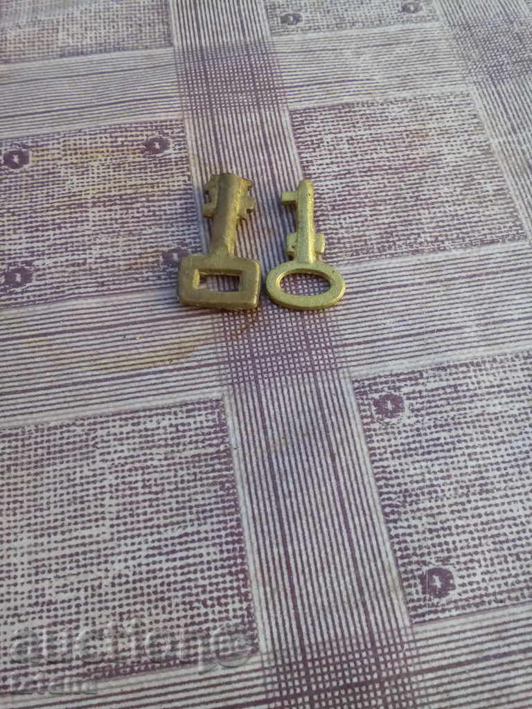 Delivery of Antique key, keys Delivery of Antique key, keys