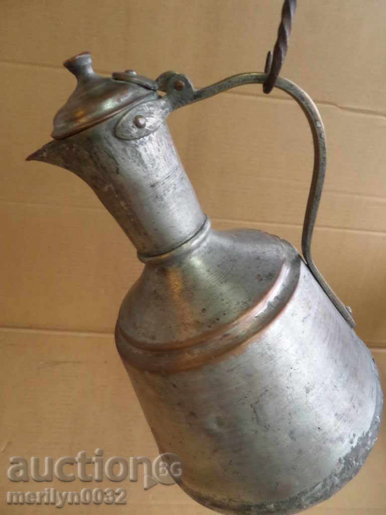 Стар гюм с надпис и дата 1930г ибрик чайник бакър меден съд с цена 245.00 лв. | € 125.27 Стар гюм с надпис и дата 1930г ибрик чайник бакър меден съд с цена 245.00 лв. | € 125.27