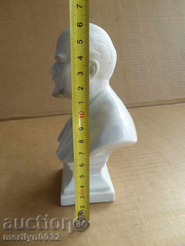 Bust of Lenin PORCELAIN Gift figure plastic statuette with price 329.00 BGN | € 168.22 Bust of Lenin PORCELAIN Gift figure plastic statuette with price 329.00 BGN | € 168.22