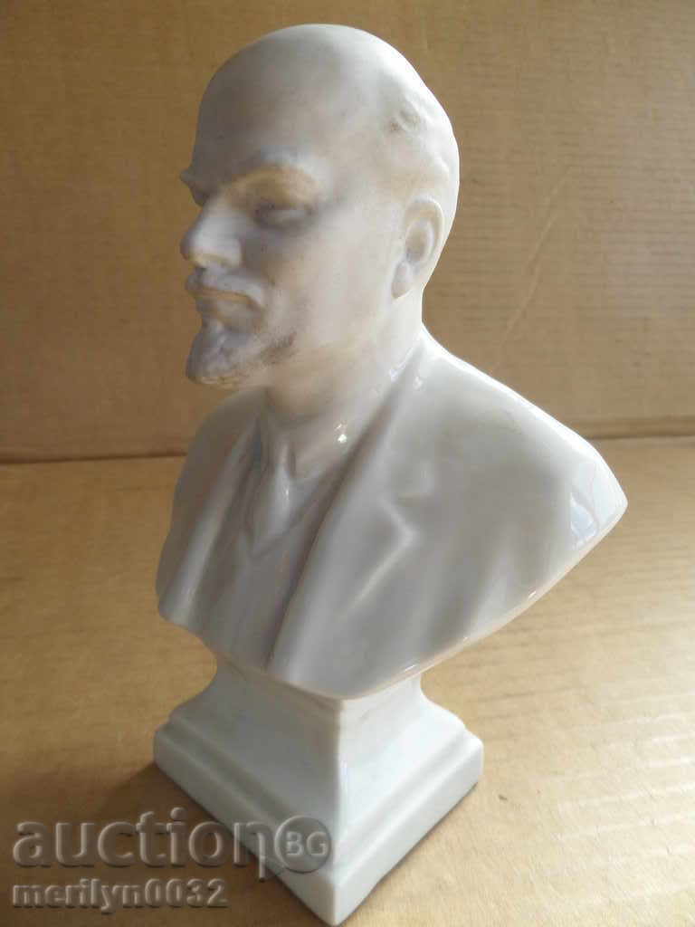 Auction Bust of Lenin PORCELAIN Gift figure plastic statuette Auction Bust of Lenin PORCELAIN Gift figure plastic statuette