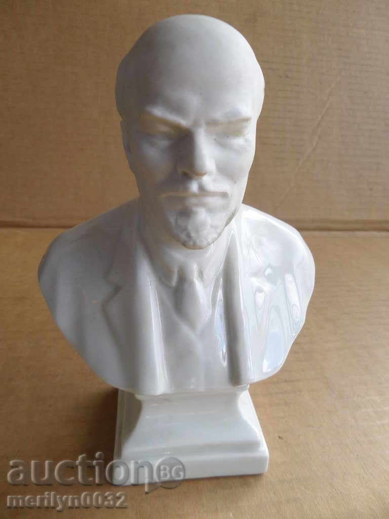 Bust of Lenin PORCELAIN Gift figure plastic statuette - 5 Bust of Lenin PORCELAIN Gift figure plastic statuette - 5