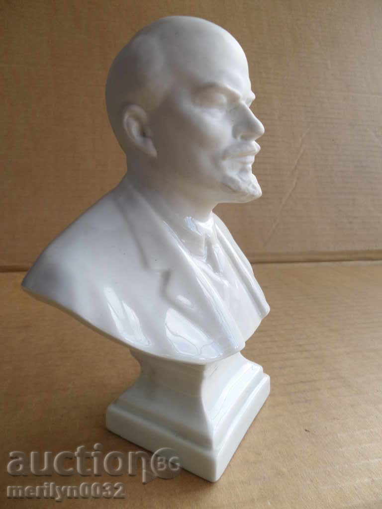 Bust of Lenin PORCELAIN Gift figure plastic statuette