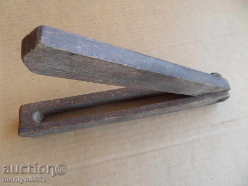 Auction Old woodworking angle wooden tool Auction Old woodworking angle wooden tool
