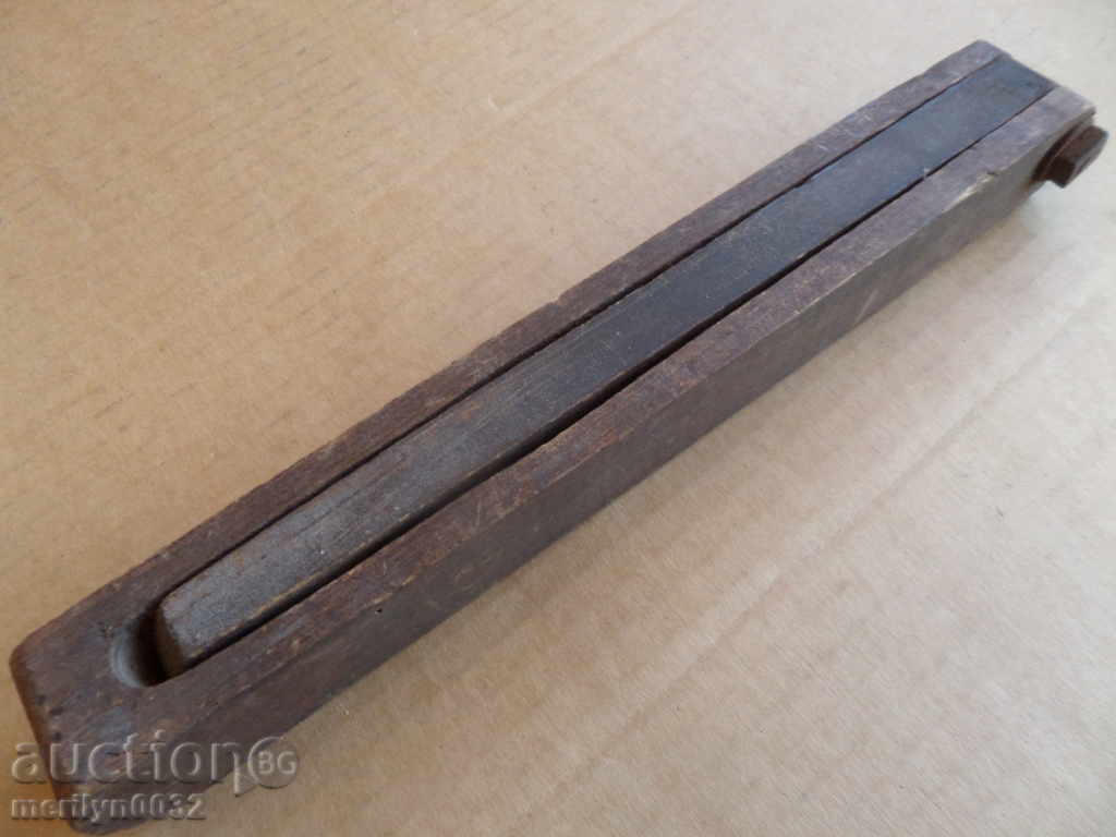 Delivery of Old woodworking angle wooden tool Delivery of Old woodworking angle wooden tool