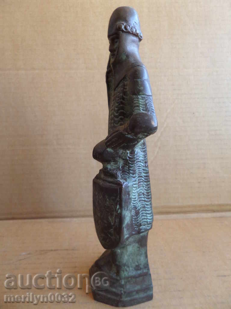 Livrarea Statueta, figura autorului, figurina din bronz, sculptura din plastic Livrarea Statueta, figura autorului, figurina din bronz, sculptura din plastic