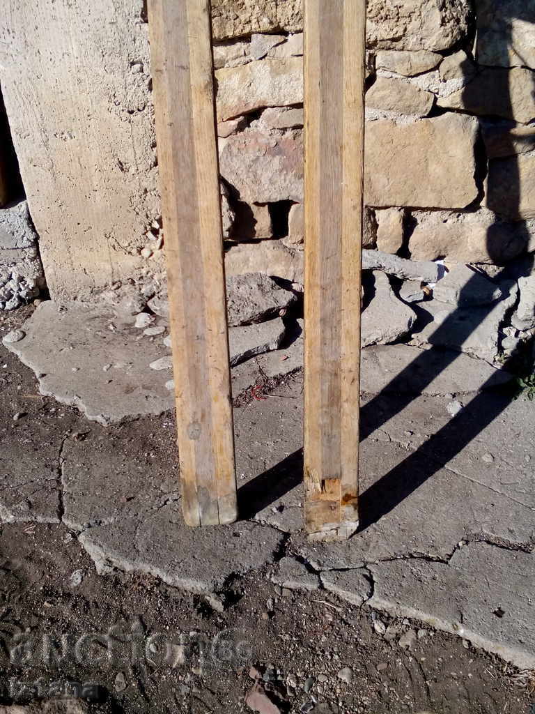 Delivery of Old skis Delivery of Old skis