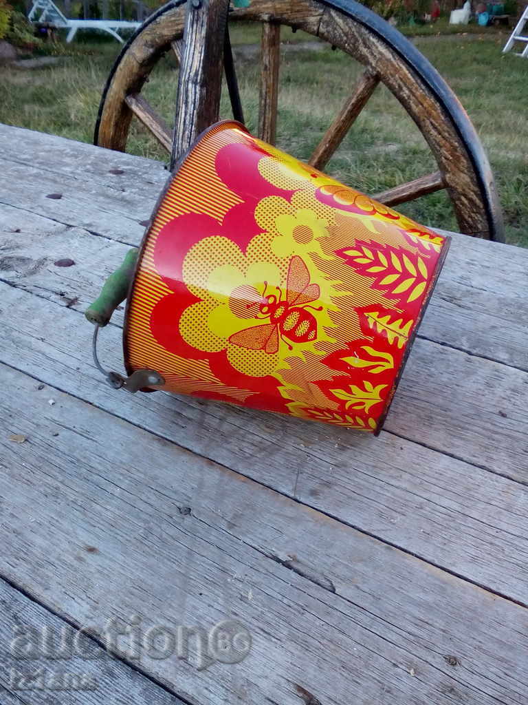 Auction Children's metal bucket, bucket Auction Children's metal bucket, bucket