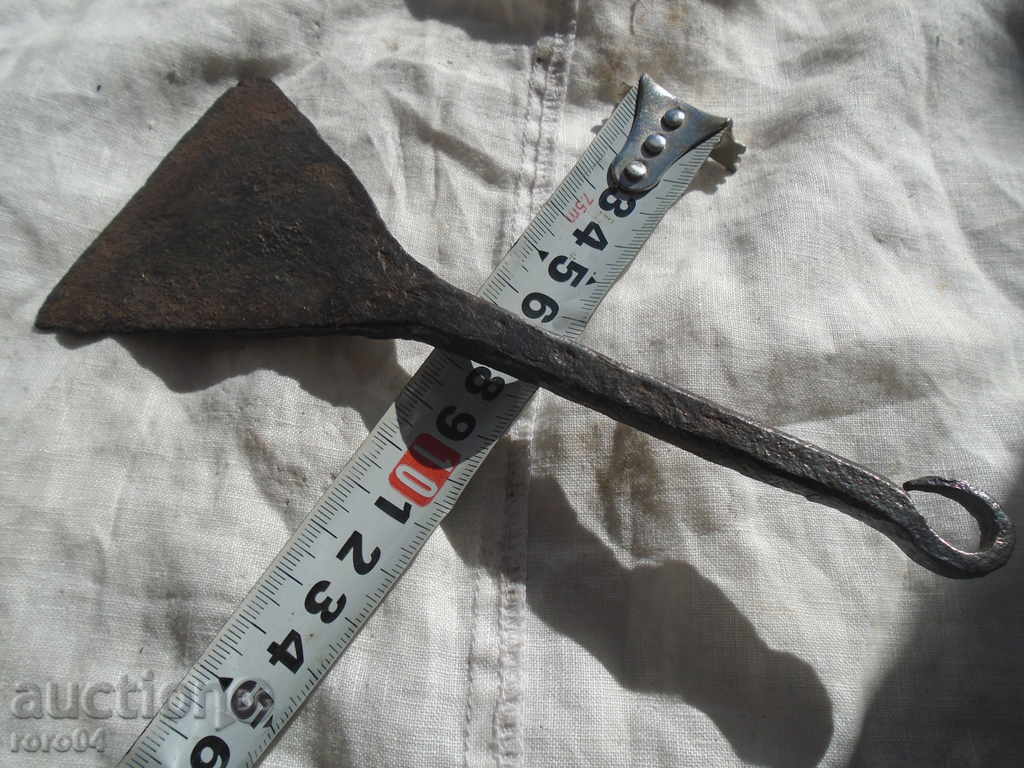 Delivery of STAR HORSES HAND / HAND