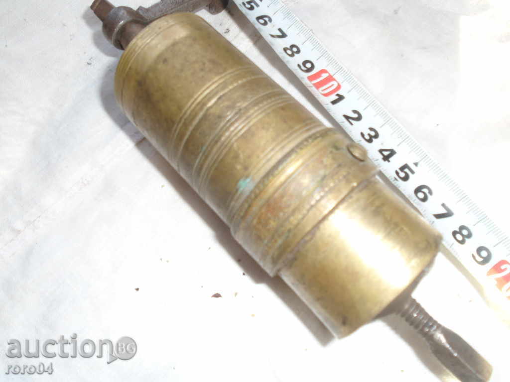 Δημοπρασία OLD BRONZE θραυστήρα με τα ελλείποντα - ΛΕΙΤΟΥΡΓΙΑΣ